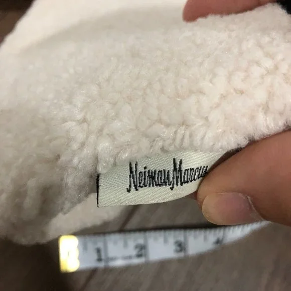 Neiman Marcus White Sherpa Shearling Tote Bag Faux Fur w/ Matching Small Bag - Picture 7 of 14